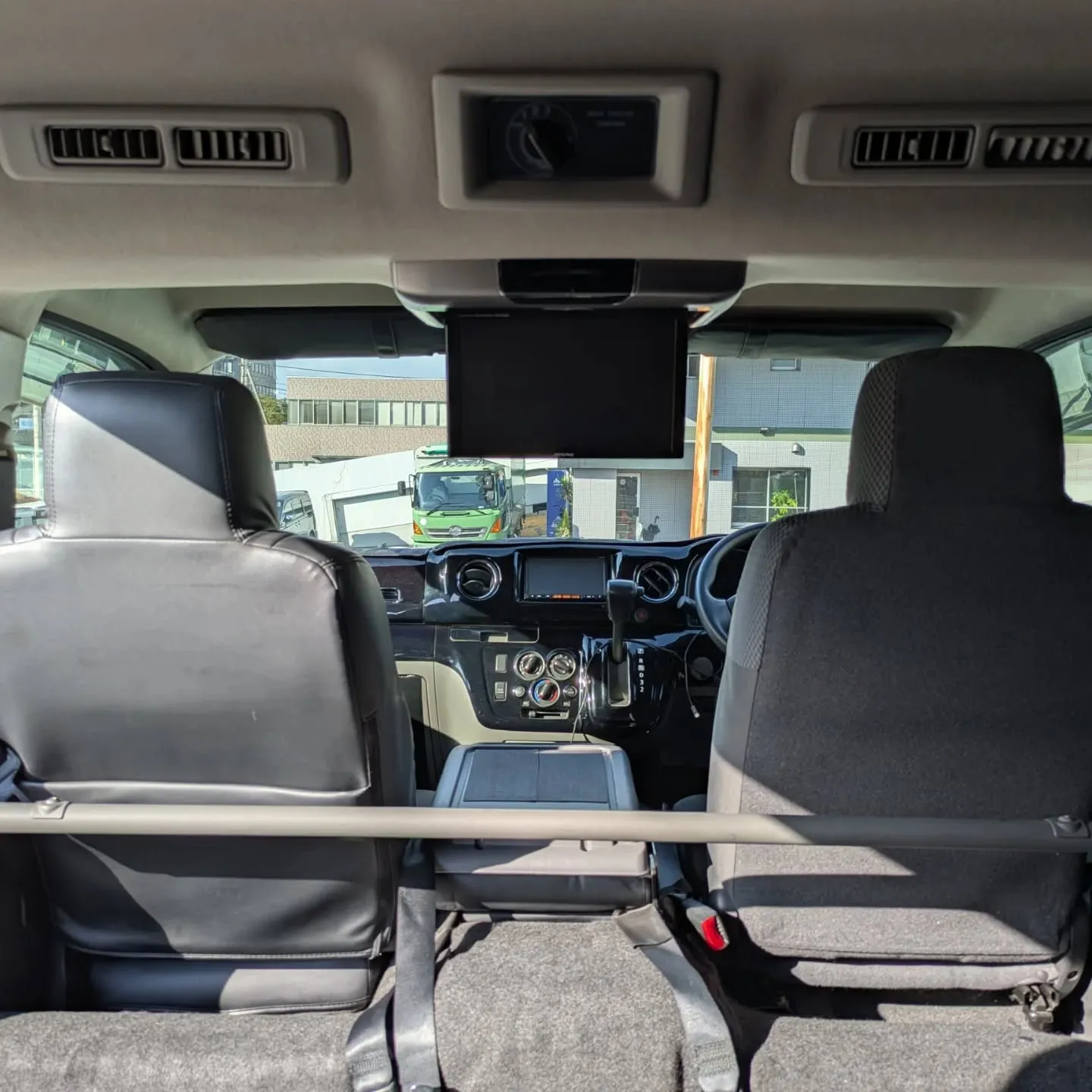 本日は仕入れた車両をお迎えに来ました✨