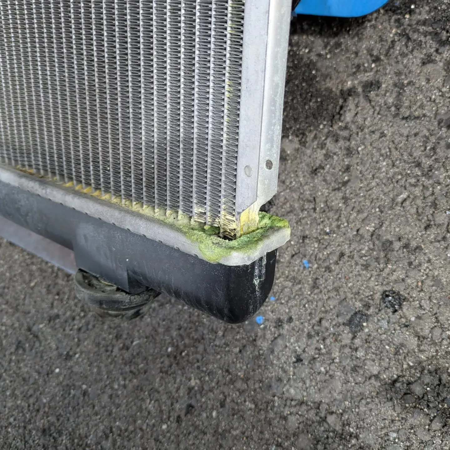 #FAMCA #プレマシー修理　#プレマシーラジエター交換　...