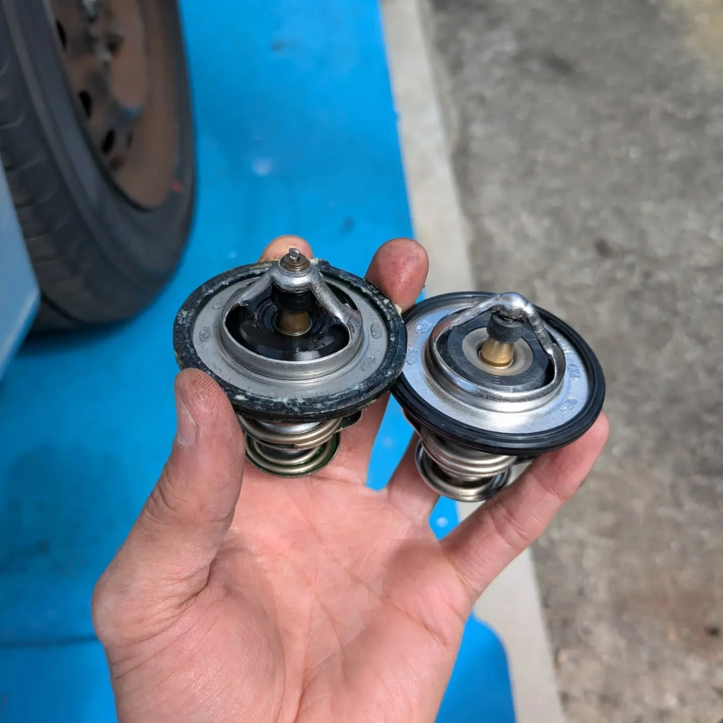 #FAMCA #プレマシー修理　#プレマシーラジエター交換　...