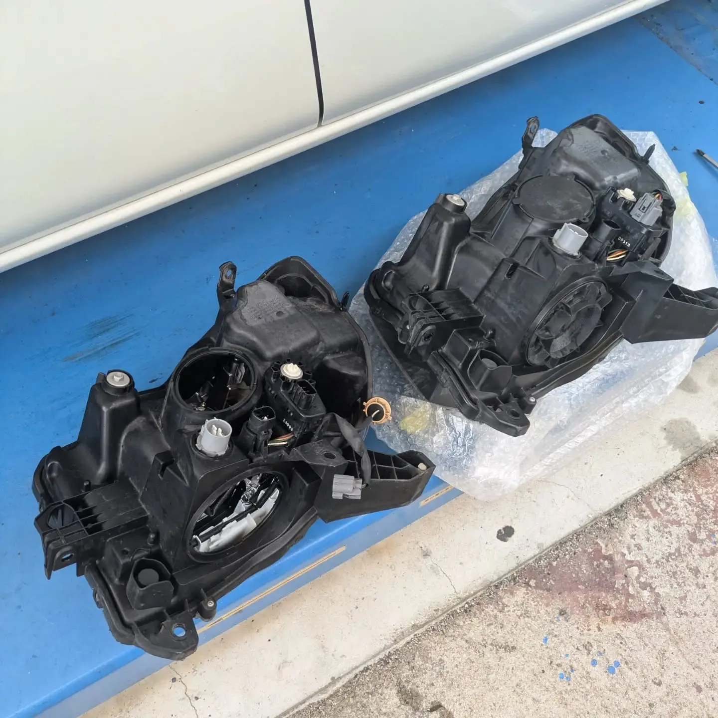 当店代車のウェイクくんがもらい事故で緊急手術です🔧