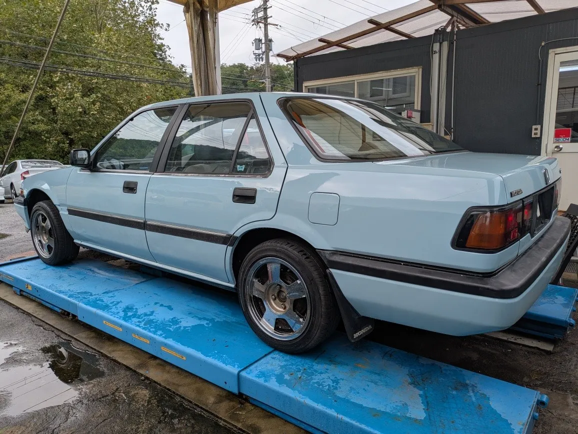 🚗【在庫車紹介】ホンダ・アコード E-CA2